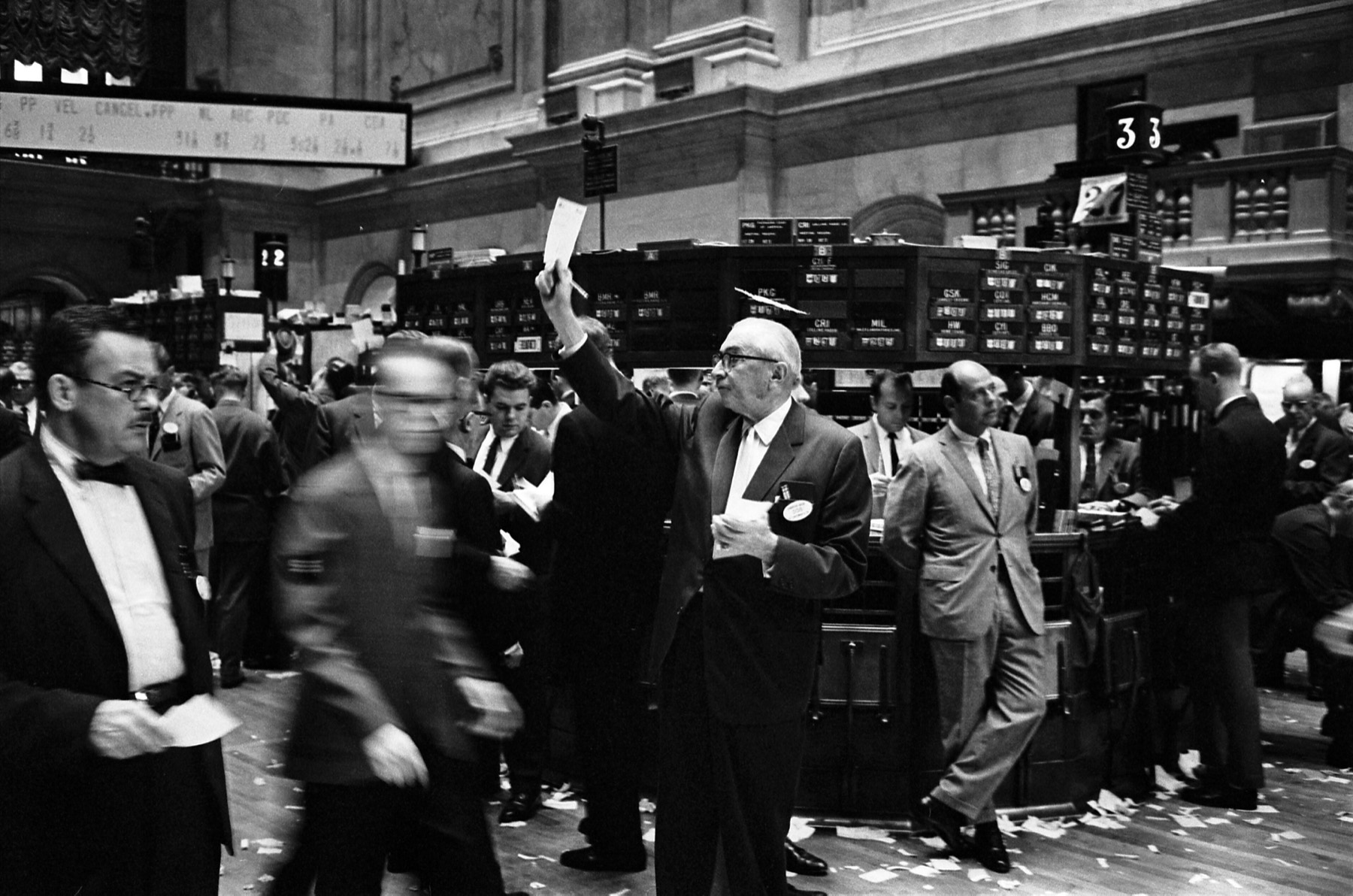 Traders on the New York Stock Exchange floor, 1963